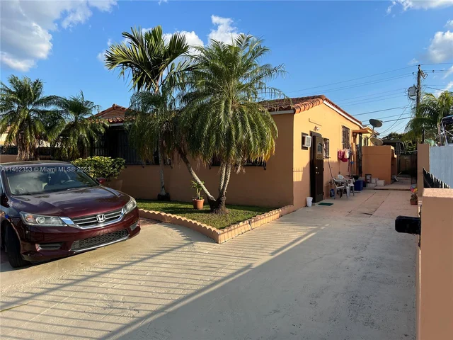 4360 SW 1st St, Miami FL 33134