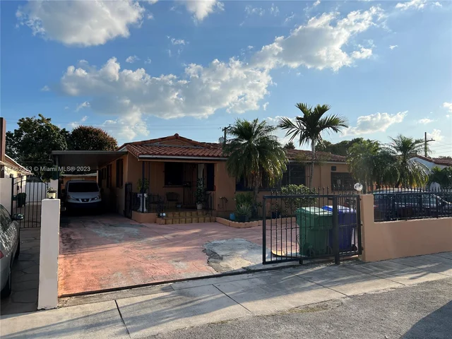 4360 SW 1st St, Miami FL 33134