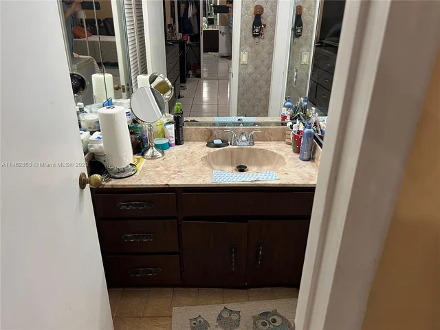 4360 SW 1st St, Miami FL 33134