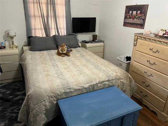 4360 SW 1st St, Miami FL 33134