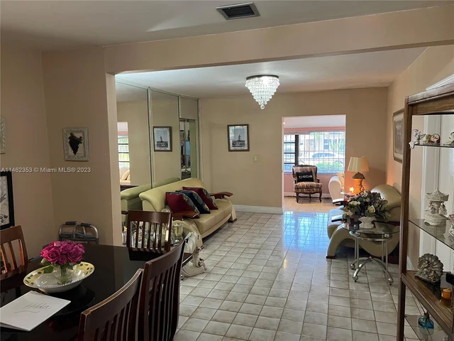 4360 SW 1st St, Miami FL 33134