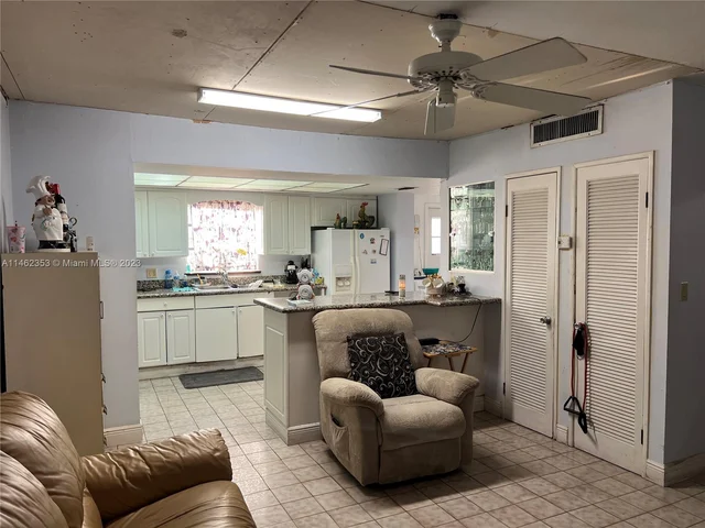 4360 SW 1st St, Miami FL 33134