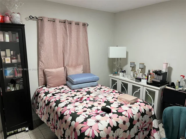 4360 SW 1st St, Miami FL 33134