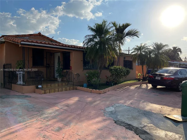 4360 SW 1st St, Miami FL 33134