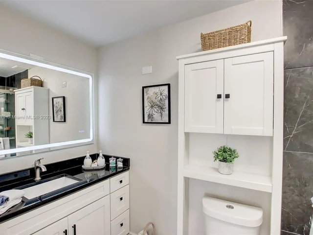 5156 Conroy Road # 1117, Orlando FL 32811