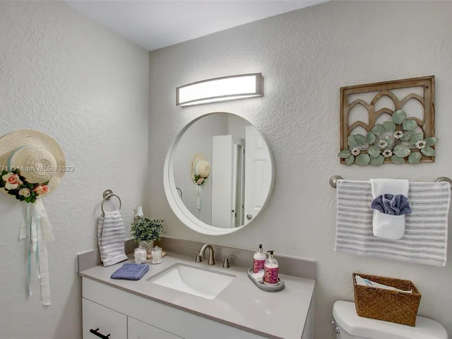 5156 Conroy Road # 1117, Orlando FL 32811