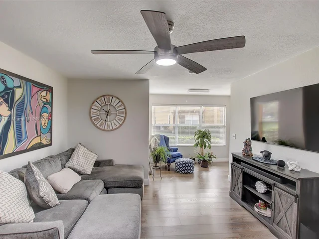 5156 Conroy Road # 1117, Orlando FL 32811