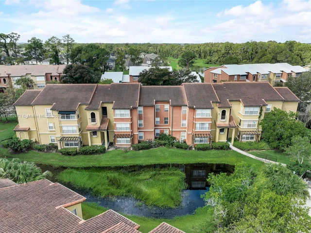 5156 Conroy Road # 1117, Orlando FL 32811