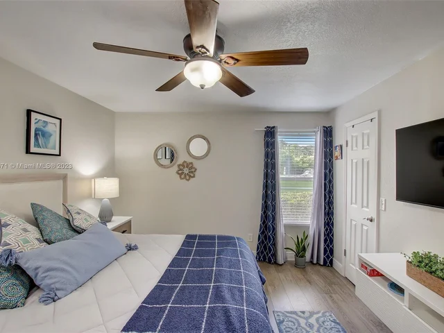 5156 Conroy Road # 1117, Orlando FL 32811