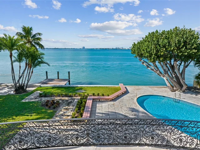 5060 N Bay Rd, Miami Beach FL 33140