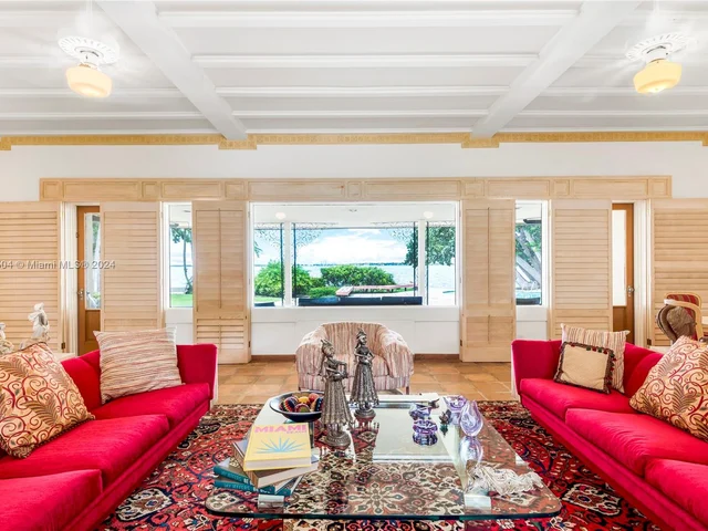 5060 N Bay Rd, Miami Beach FL 33140