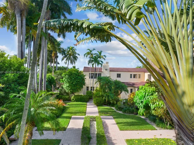 5060 N Bay Rd, Miami Beach FL 33140