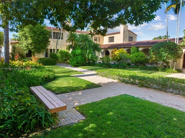 5060 N Bay Rd, Miami Beach FL 33140