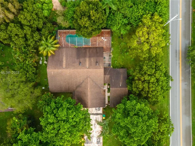 11201 NW 24th St, Plantation FL 33323