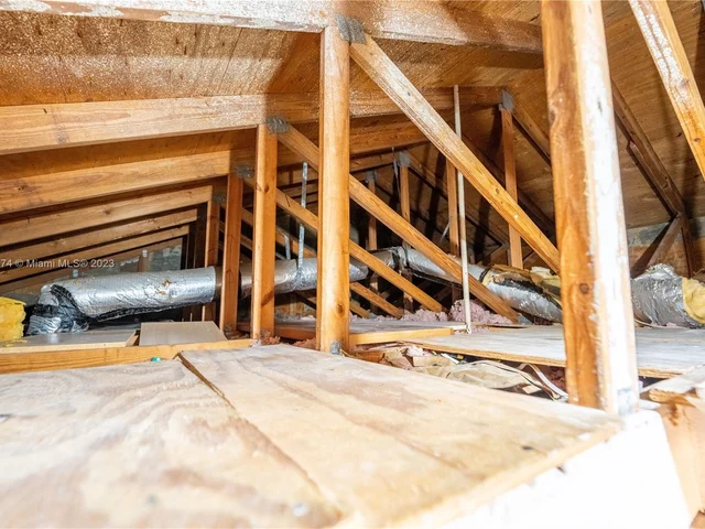 11201 NW 24th St, Plantation FL 33323