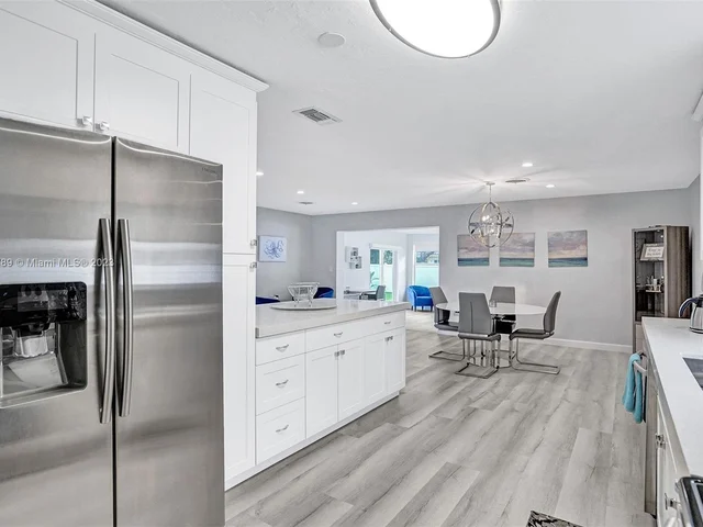 1248 Taylor St, Hollywood FL 33019