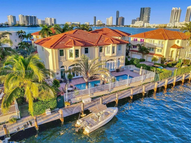 3942 NE 171st St # 4A, North Miami Beach FL 33160