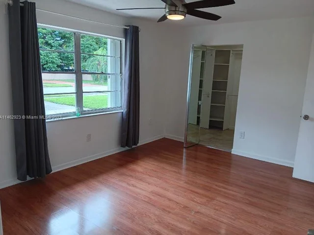 15101 SW 71st St, Miami FL 33193