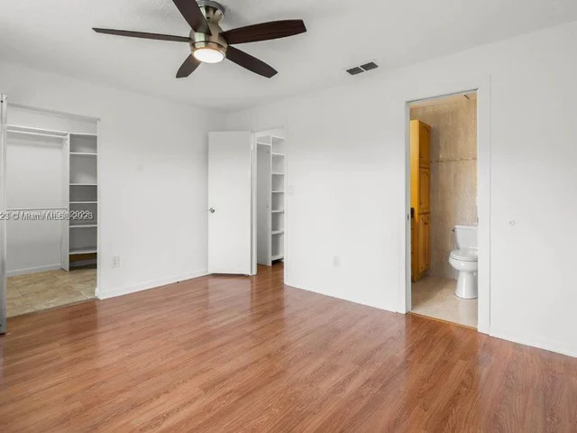 15101 SW 71st St, Miami FL 33193