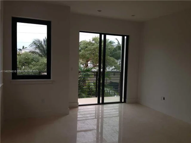 472 FERNWOOD DR # 472, Key Biscayne FL 33149