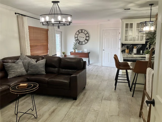 6300 Flagler St, Hollywood FL 33023