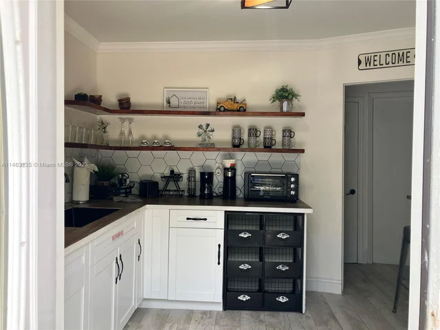 6300 Flagler St, Hollywood FL 33023