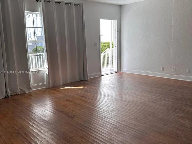 1065 97 ST # 1A, Bay Harbor Islands FL 33154