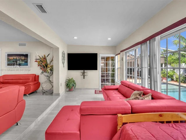 1631 NW 175th Ter, Miami Gardens FL 33169