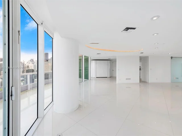 1643 Brickell Ave # 3902, Miami FL 33129