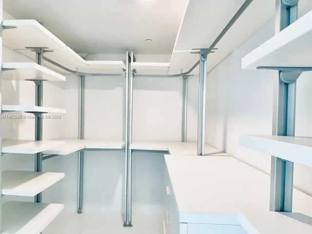 1643 Brickell Ave # 3902, Miami FL 33129