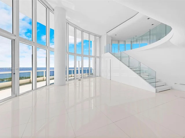 1643 Brickell Ave # 3902, Miami FL 33129