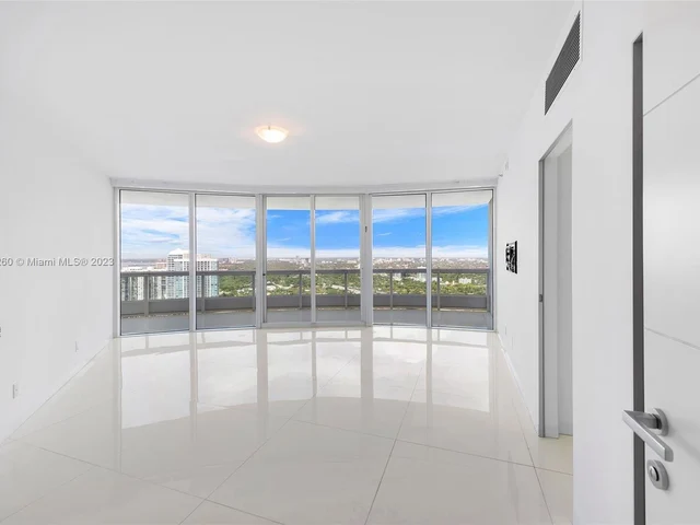 1643 Brickell Ave # 3902, Miami FL 33129