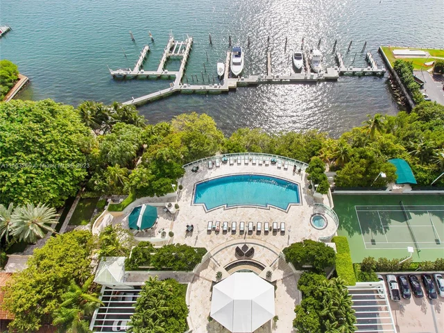 1643 Brickell Ave # 3902, Miami FL 33129