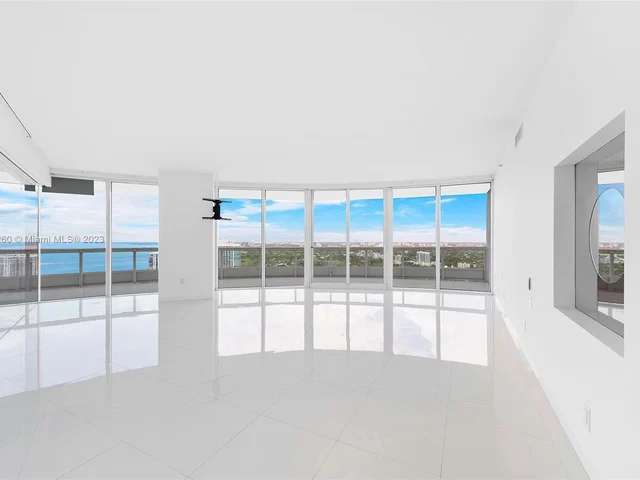 1643 Brickell Ave # 3902, Miami FL 33129
