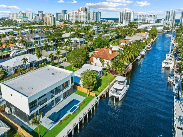 2840 NE 27th St, Fort Lauderdale FL 33306