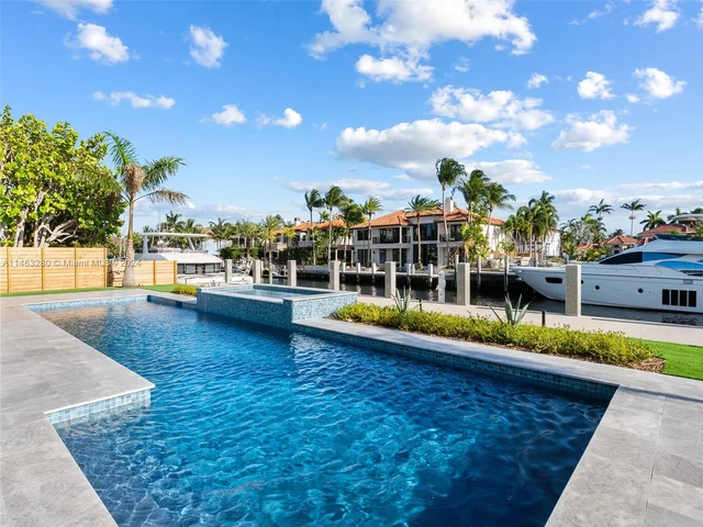 2840 NE 27th St, Fort Lauderdale FL 33306