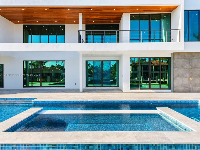 2840 NE 27th St, Fort Lauderdale FL 33306