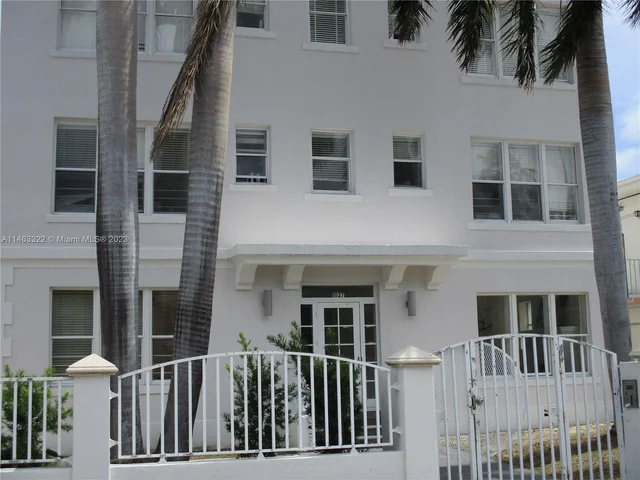 1027 Pennsylvania Ave # 306, Miami Beach FL 33139