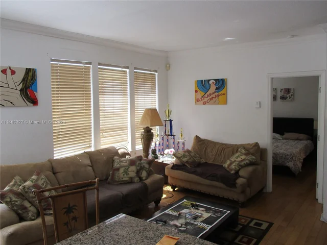 1027 Pennsylvania Ave # 306, Miami Beach FL 33139