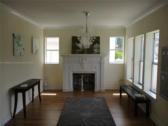 1027 Pennsylvania Ave # 306, Miami Beach FL 33139