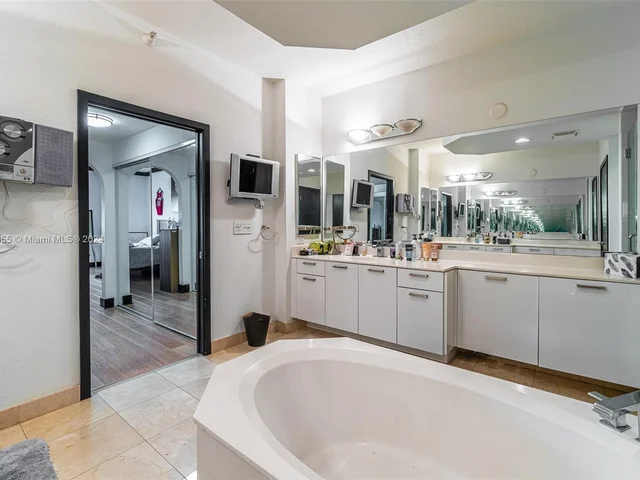 10700 NW 66th St # 407, Doral FL 33178