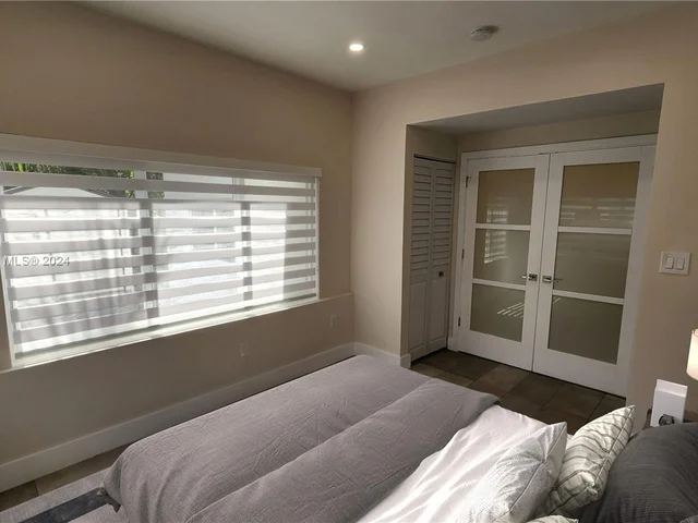 442 NW 46th St, Miami FL 33127