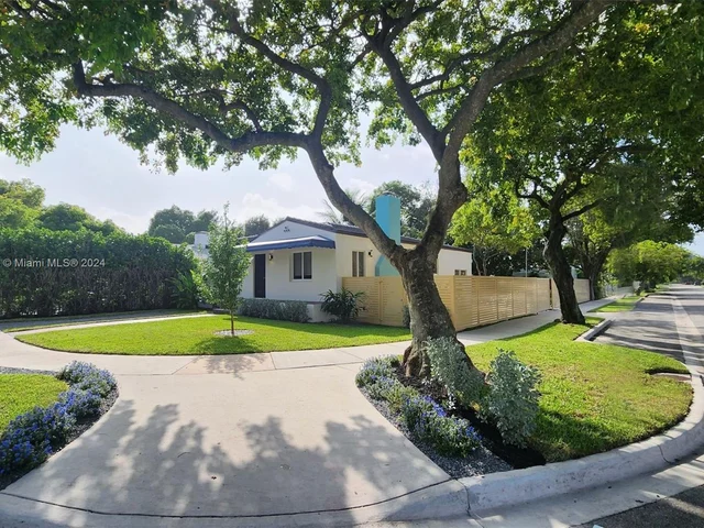 442 NW 46th St, Miami FL 33127