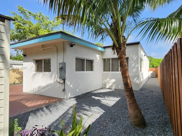 442 NW 46th St, Miami FL 33127