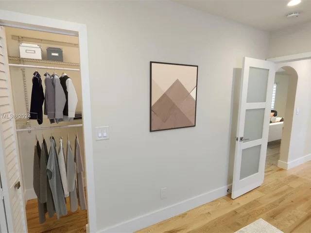 442 NW 46th St, Miami FL 33127