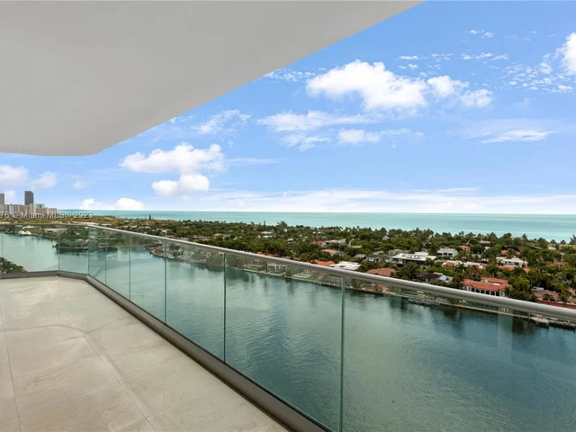 19707 Turnberry Way # 20J, Aventura FL 33180