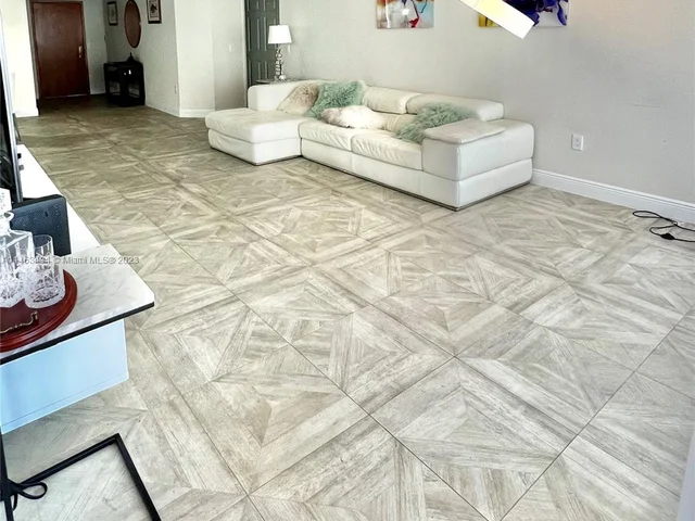 16711 Collins Ave # 801, Sunny Isles Beach FL 33160