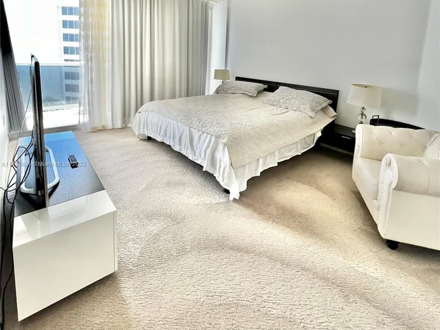 16711 Collins Ave # 801, Sunny Isles Beach FL 33160