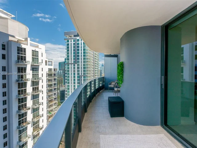 1000 Brickell Plz # 3405, Miami FL 33131