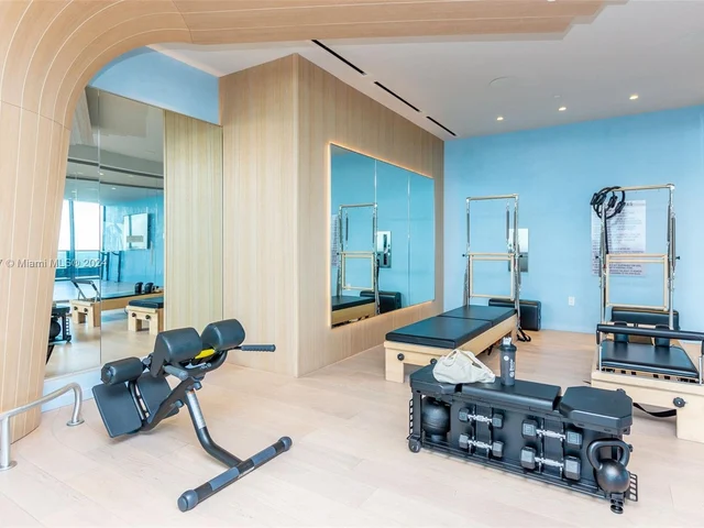 1000 Brickell Plz # 3405, Miami FL 33131